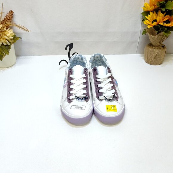 Disney Stitch Low Top Sneakers Womens 10 Lace-Up Glitter Accents Charm Keychain - Picture 5 of 10